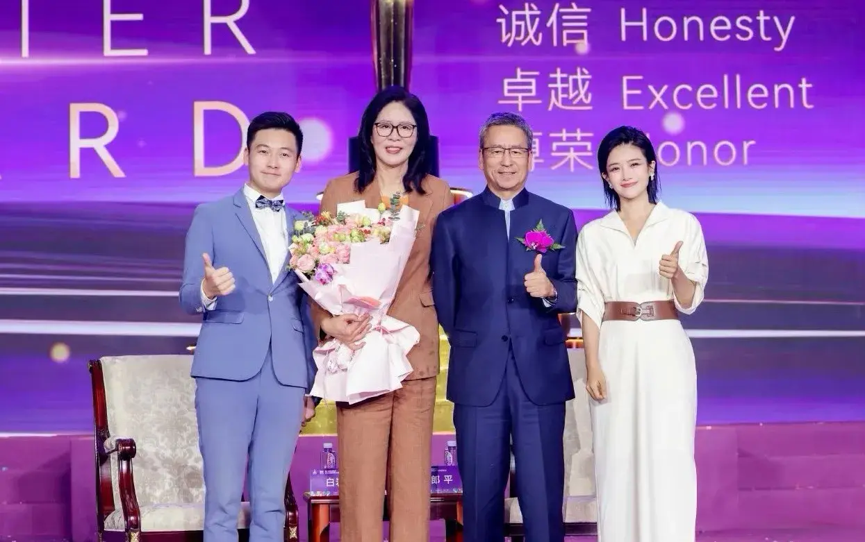 中国女排第, 排可持续的, div