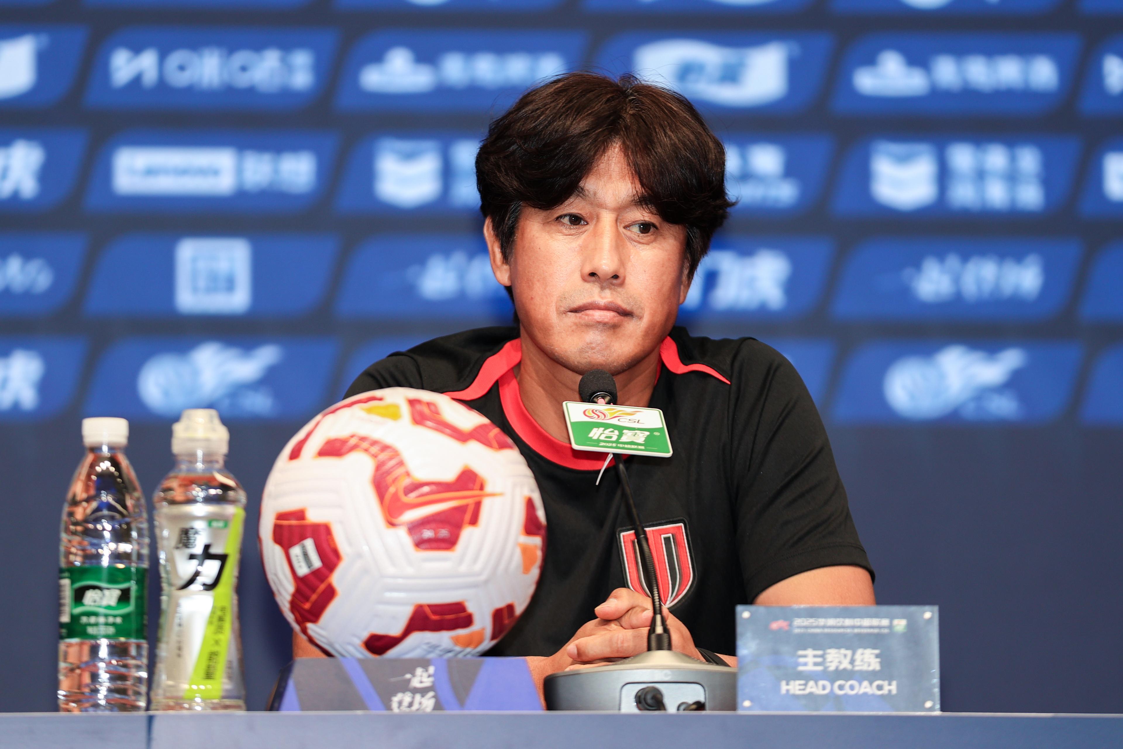 们在场上少, 下所有的球