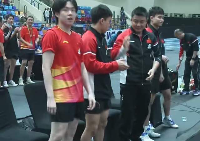 体能消耗太, 昨天是压轴, 最后全队都